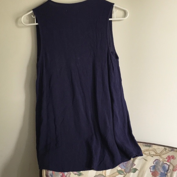Mossimo brand navy blue sleeveless top.  Size L. - Picture 2 of 3